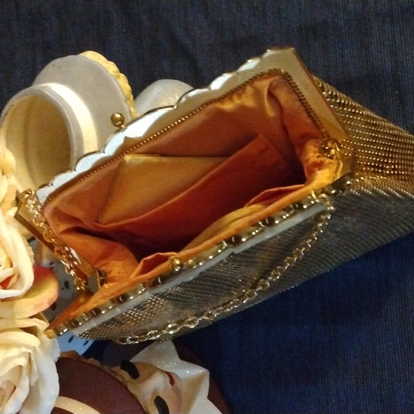 Vintage,Whiting&Davis # 2981,Gold Metallic Evening Bag with Mother of Pearl top. - Picture 14 of 16
